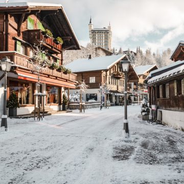 Private jet to Gstaad