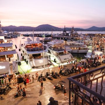 Private jet to Saint-Tropez