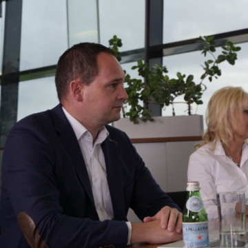 Behind the wings: Jonathan Berdoz VP Sales & Marketing