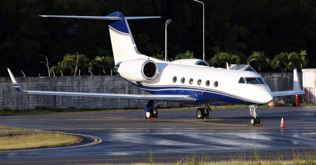 Does Tom Cruise Have A Private Jet? • The GlobeAir Blog… • GlobeAir