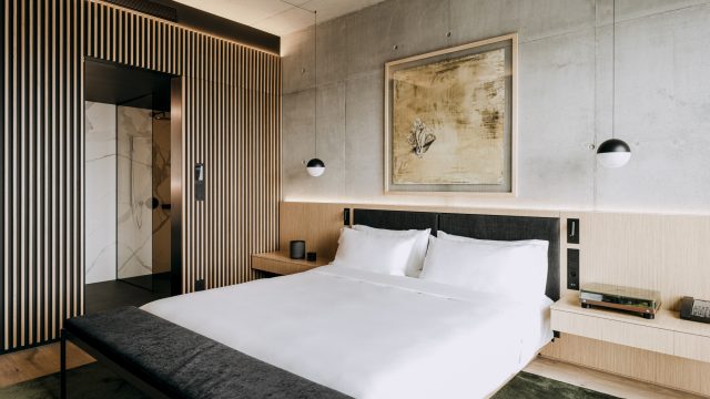 Nobu Hotel Warsaw Miyabi Suite Bedroom