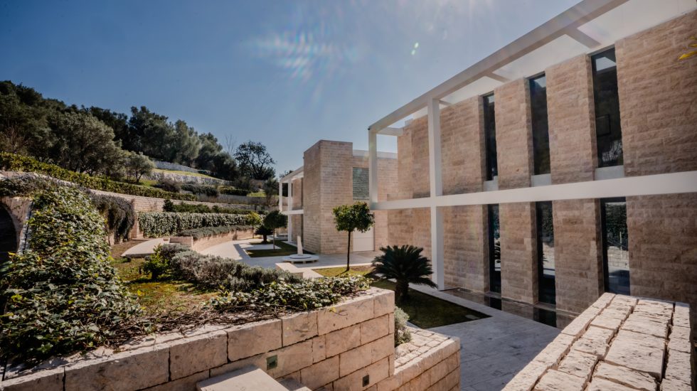 Villa Maestral and Villa Levante outside view back