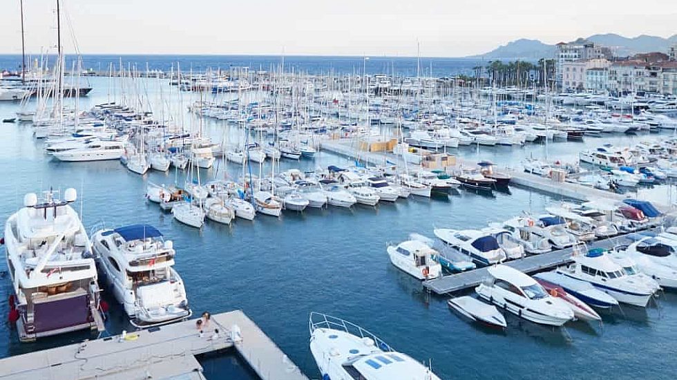 Private-jet-cannes-yachting-festival